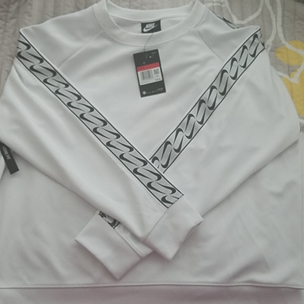 Nike Sportswear Logo Crew Top